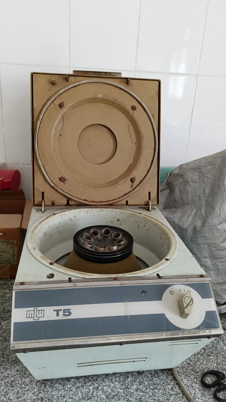 Centrifuge 6000 round
